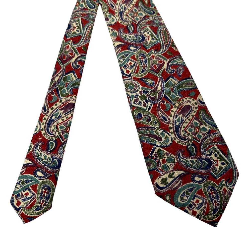 The Andover Shop Silk Tie Hand Made In The USA  Paisley Red Classic 59"‎ x 3.5"